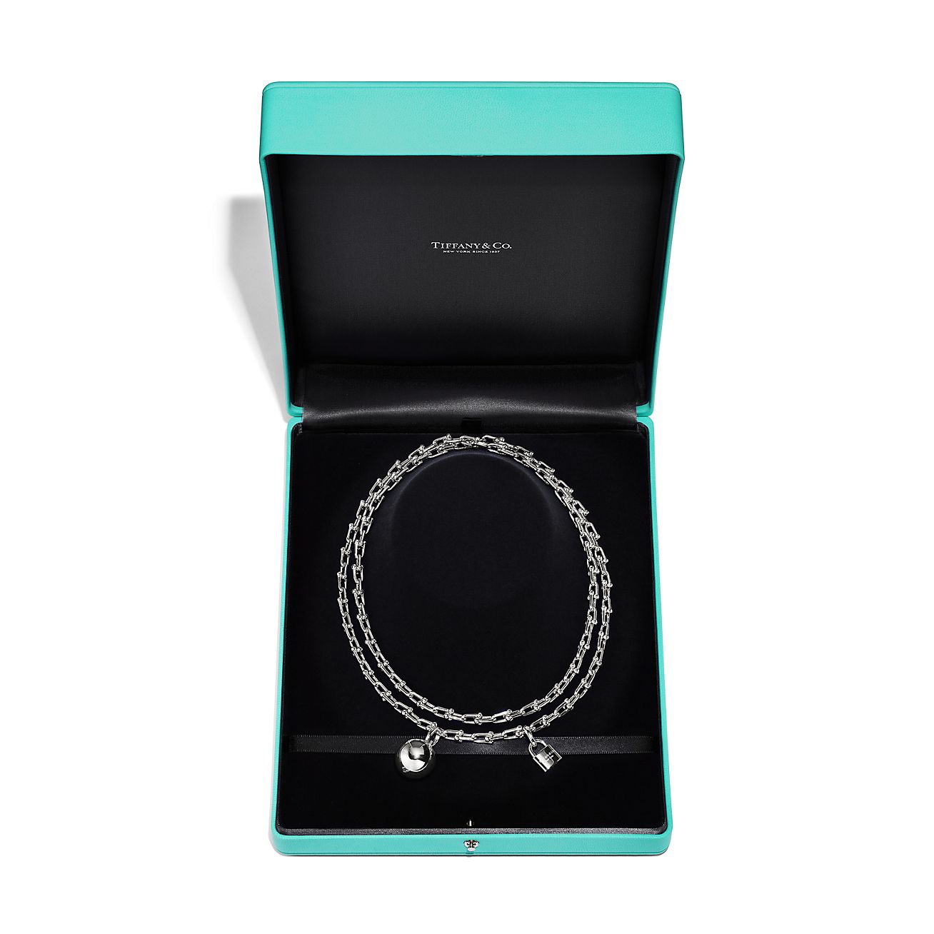 Layering Necklaces | Tiffany & Co.